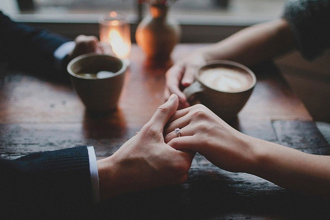Bàn tay nữ giới ẩn chứa 1 bí mật mà chỉ khi nắm tay người ấy mới phát hiện
