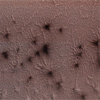 NASA công bố hình ảnh bất ngờ về "nhện khổng lồ" trên sao Hỏa