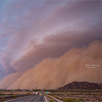 Choáng ngợp với cảnh tượng cơn bão cát khồng lồ trên bầu trời Arizona, Mỹ