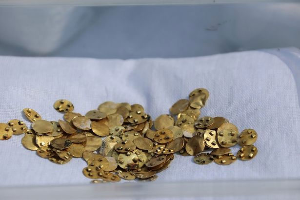 Phát hiện kho báu vô giá 2.800 tuổi trên núi ở Kazakhstan