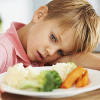 Lý do bố mẹ không nên ép con trẻ ăn thức ăn mà chúng không muốn