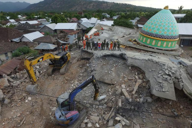 Thảm họa động đất tại Indonesia: Số người chết tăng lên 380