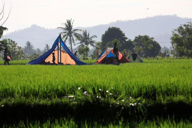 Thảm họa động đất tại Indonesia: Số người chết tăng lên 380