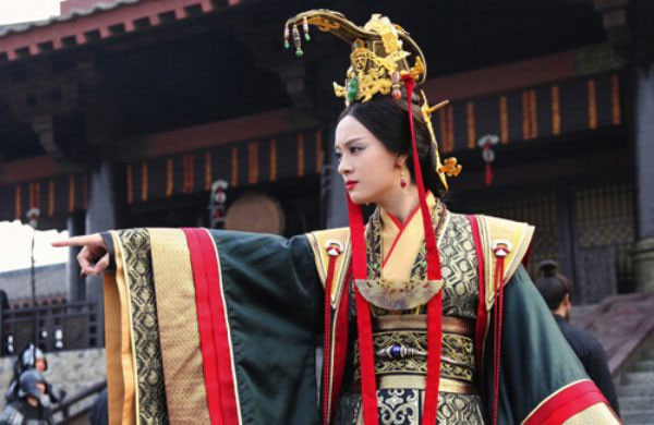 Thái hậu si tình nhất lịch sử Trung Hoa phong kiến, làm hại con ruột để bảo vệ tình nhân