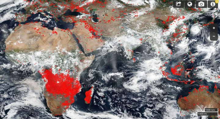Ảnh vệ tinh NASA cho thấy Trái đất đang 