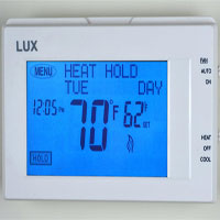 Ở trong phòng có nhiệt độ thấp có thể là một nguyên nhân gây ra bệnh huyết áp cao