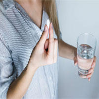 6 loại thuốc tuyệt đối không được uống với nước nóng