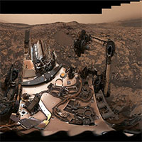Ảnh chụp selfie choáng ngợp của tàu thăm dò Curiosity ngay trên sao Hỏa