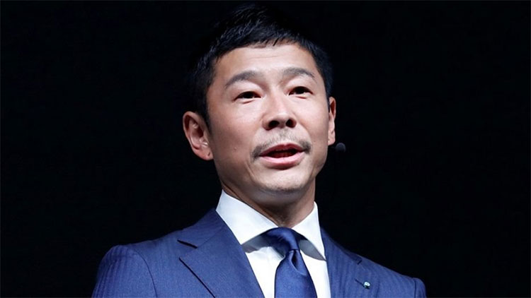 Tỷ phú Nhật thành người đầu tiên du lịch Mặt trăng cùng SpaceX