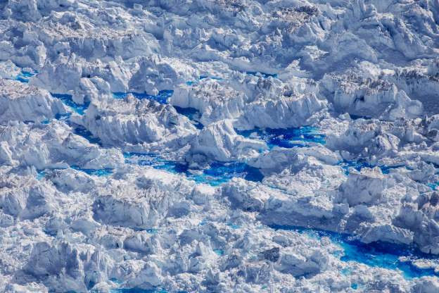 Sông băng Greenland tan vỡ, dấu hiệu rõ ràng của biến đổi khí hậu