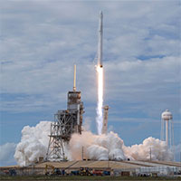 SpaceX hạ cánh thành công tên lửa ở California