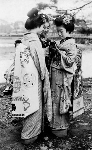 Những nàng Geisha, Nhật Bản năm 1920