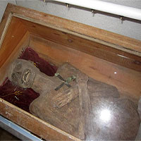Bí ẩn xác chết 300 năm không phân huỷ