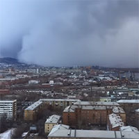 Bão tuyết “nuốt chửng” thành phố Siberia trong cái lạnh -50 độ C