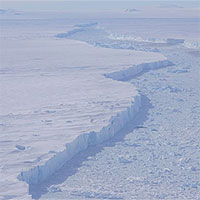 Phát hiện "thành phố băng trôi" khổng lồ ở Nam Cực