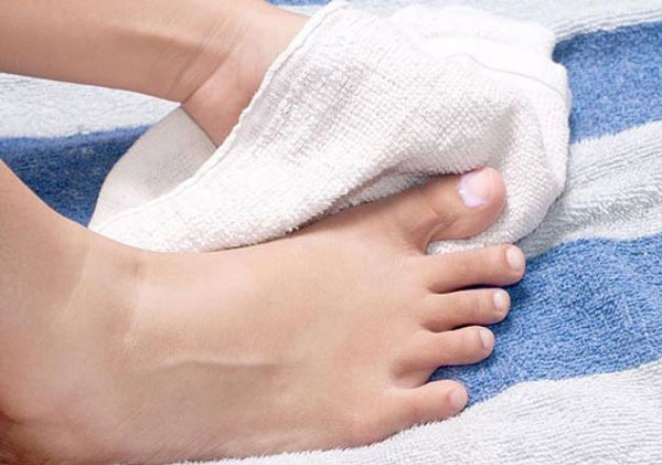 Nếu không từ bỏ những thói quen này, đừng hỏi vì sao chân bạn cứ luôn 