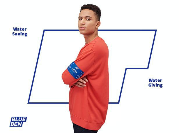 Áo nỉ mềm mại được làm từ gỗ 100% rất thân thiện với môi trường