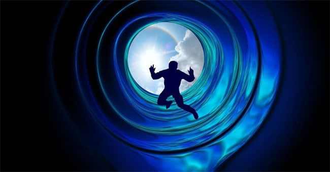 Giao tiếp với người cõi âm thông qua mạng xã hội và tin nhắn?