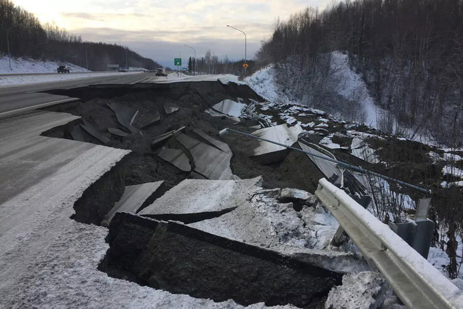 Alaska đã làm thế nào để sửa những con đường hư hại do động đất chỉ trong vài ngày?