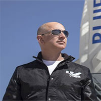 Jeff Bezos đang làm "động cơ tên lửa quan trọng nhất thế kỷ"