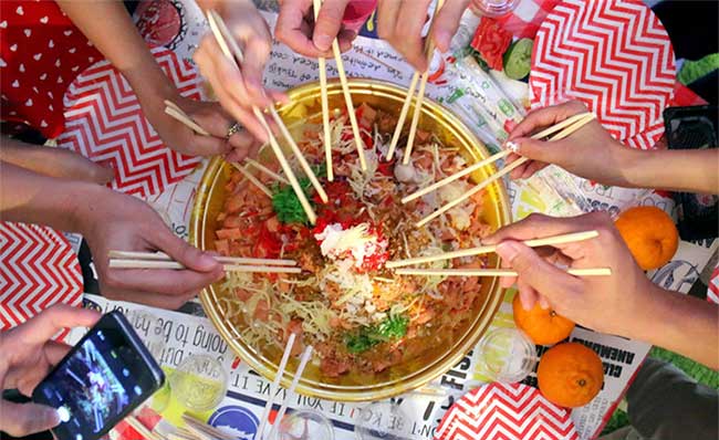 Món may mắn ngày Tết của các nước trên thế giới