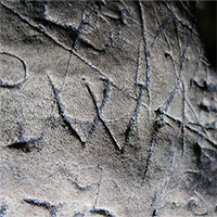 Hang động lâu đời nhất nước Anh được bao phủ với các dấu hiệu của "phù thuỷ"