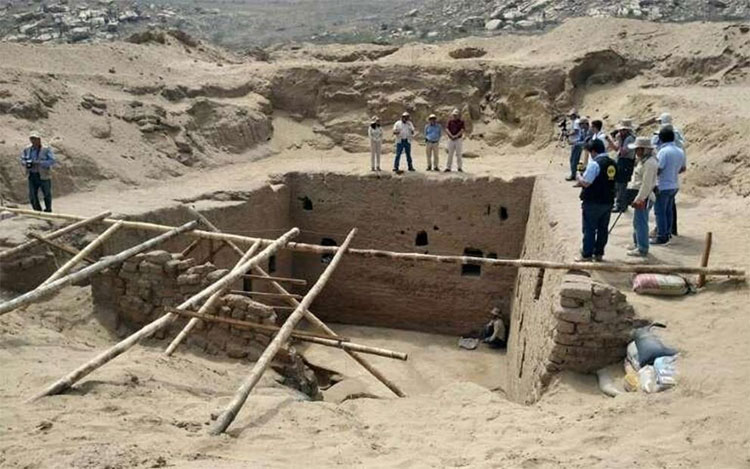 Nhiều di vật trong mộ cổ của giới quý tộc ở Peru