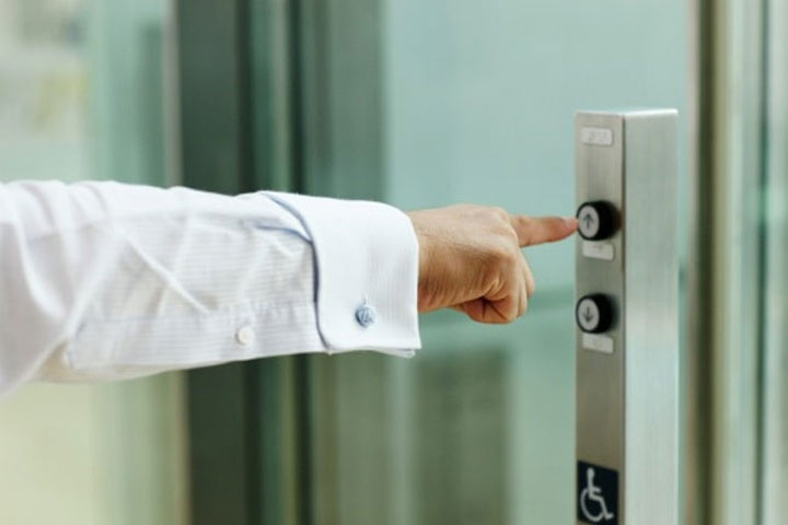 7 địa điểm công cộng chứa nhiều vi khuẩn bạn nên biết