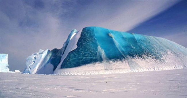 Bí ẩn tảng băng màu xanh ngọc nổi tiếng tại Nam Cực sắp có lời giải