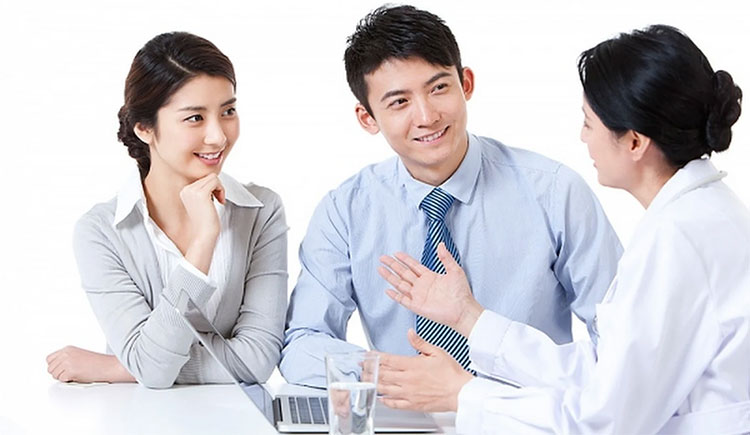Những mũi tiêm không thể thiếu trong cuộc đời người phụ nữ và khuyến cáo của bác sĩ
