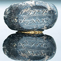 Phát hiện bộ dấu bằng đá 2.600 năm tuổi khắc tên Kinh thánh