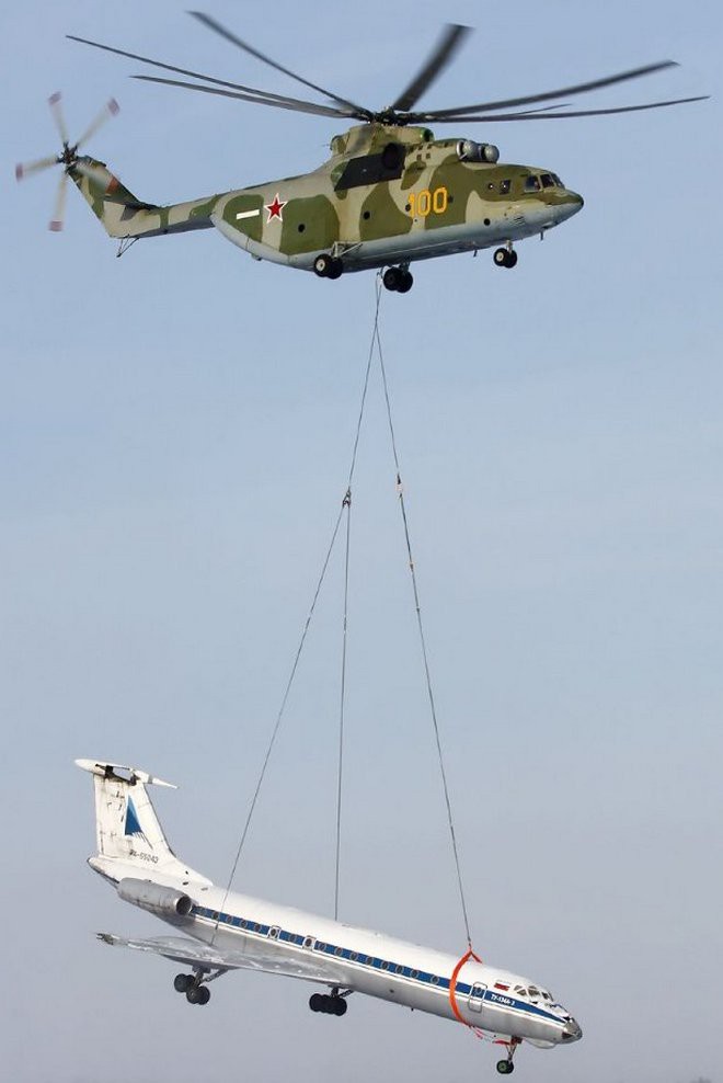 Khám phá trực thăng khổng lồ Mi-26 của Nga: Đã từng chở hóa thạch voi ma mút và máy bay chở khách cỡ nhỏ