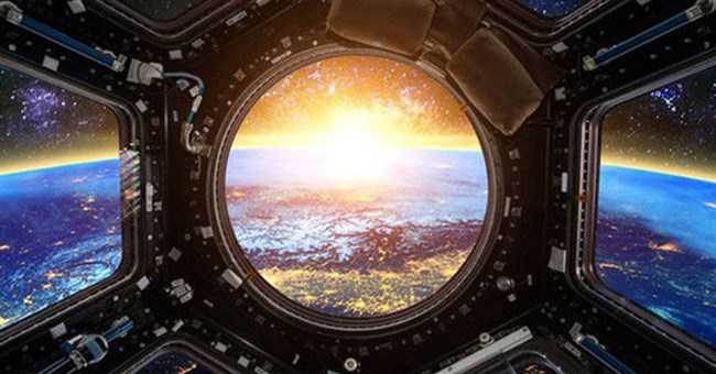 Với sức mạnh công nghệ hiện đại, mất bao lâu để tới được hành tinh cách ta 1 năm ánh sáng?