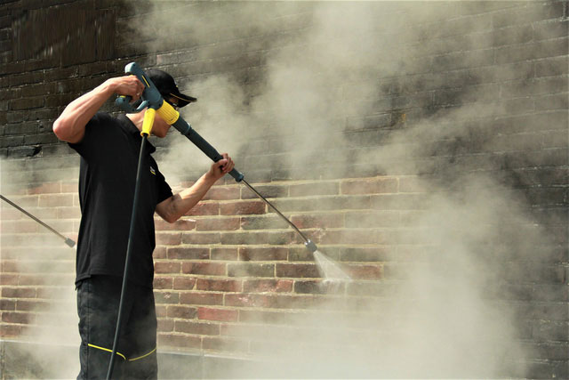 Steam Cleaning - công nghệ dùng để làm sạch cổng Ngọ Môn của Đại Nội Huế