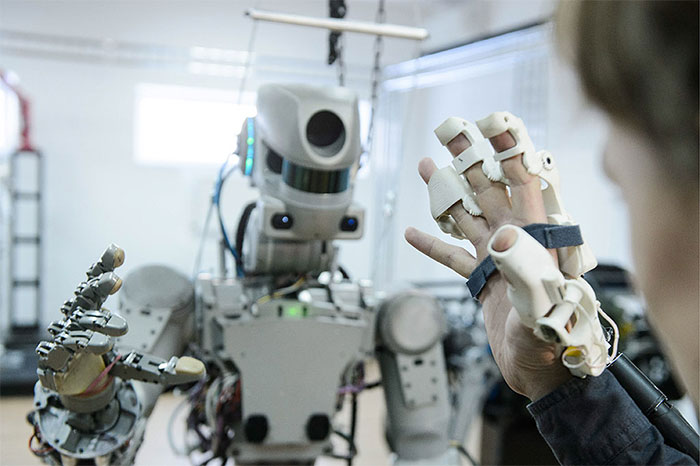 Nga khoe robot không gian vượt trội Mỹ và Trung Quốc