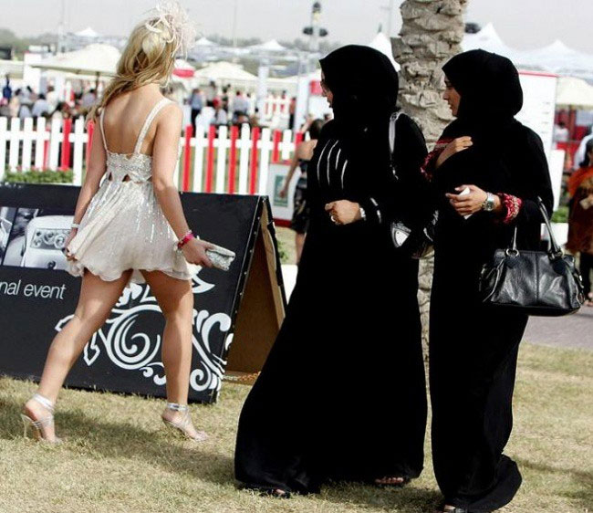 Những sự thật nghiệt ngã ít người biết về Dubai