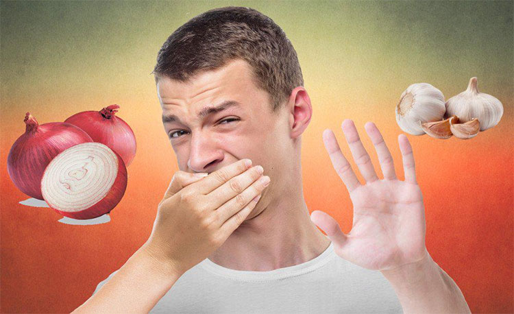 Tại sao chúng ta không chịu được hơi thở có mùi tỏi?