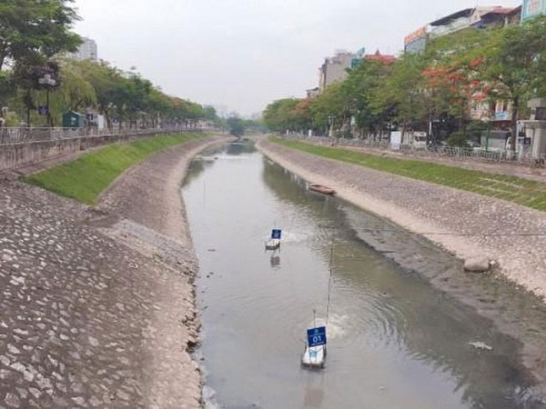 Nước sông Tô Lịch 