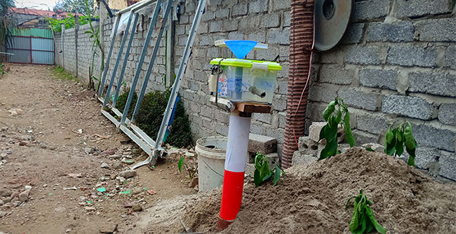 Nông dân sáng chế cột cảnh báo lũ có pháo hiệu