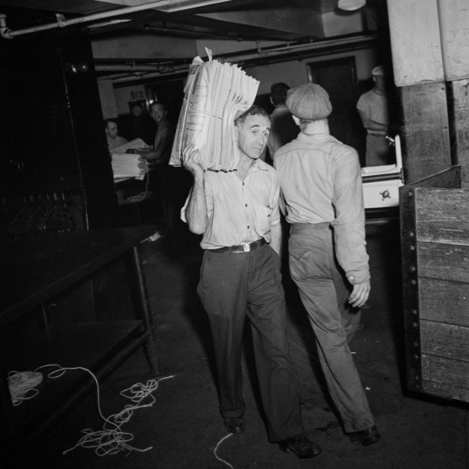Trước khi có Internet, The New York Times làm báo thủ công như thế nào?
