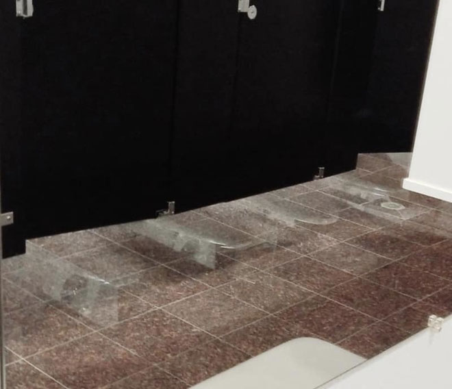 Thiết kế siêu thảm họa của 10 WC này khiến bạn tự nhủ 