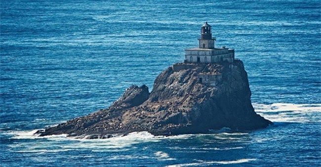 7 hòn đảo được bán với giá "rẻ như cho" nhưng cuối cùng chẳng ai thèm mua