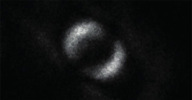 Đây là bức ảnh đầu tiên của "tác động ma quái" mà Einstein nói đến