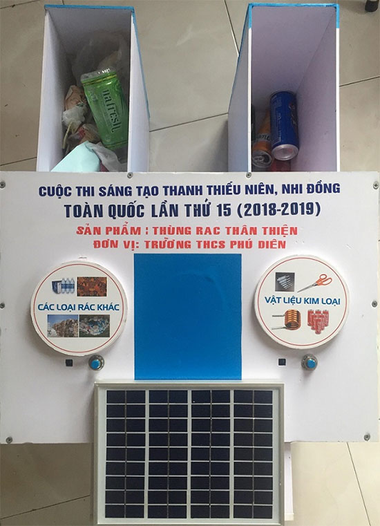 Thùng rác 4.0 thân thiện của nhóm học sinh giúp phân loại rác chính xác