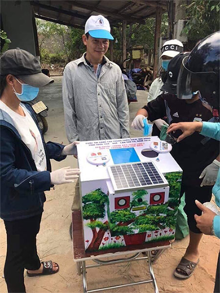 Thùng rác 4.0 thân thiện của nhóm học sinh giúp phân loại rác chính xác