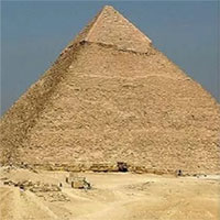 Khoảnh khắc hãi hùng khi khám phá Đại kim tự tháp 4.500 năm