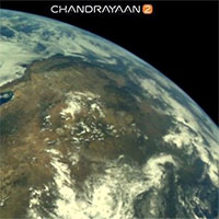 Tàu thăm dò Mặt trăng của Ấn Độ gửi hình ảnh đầu tiên về Trái đất