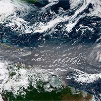 Các đám mây bụi Sahara "làm dịu" các cơn bão ở Đại Tây Dương