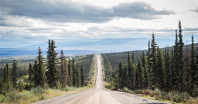 Con đường dài như vô tận, đi nửa năm mới tới đích