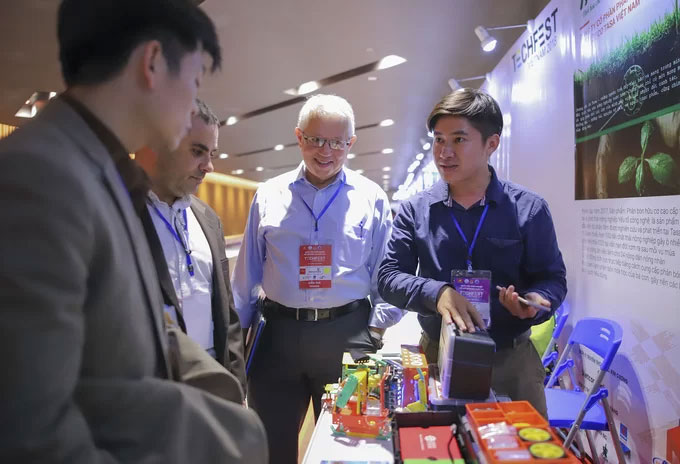 9 đội khởi nghiệp tranh tài giành giải thưởng 50.000 USD